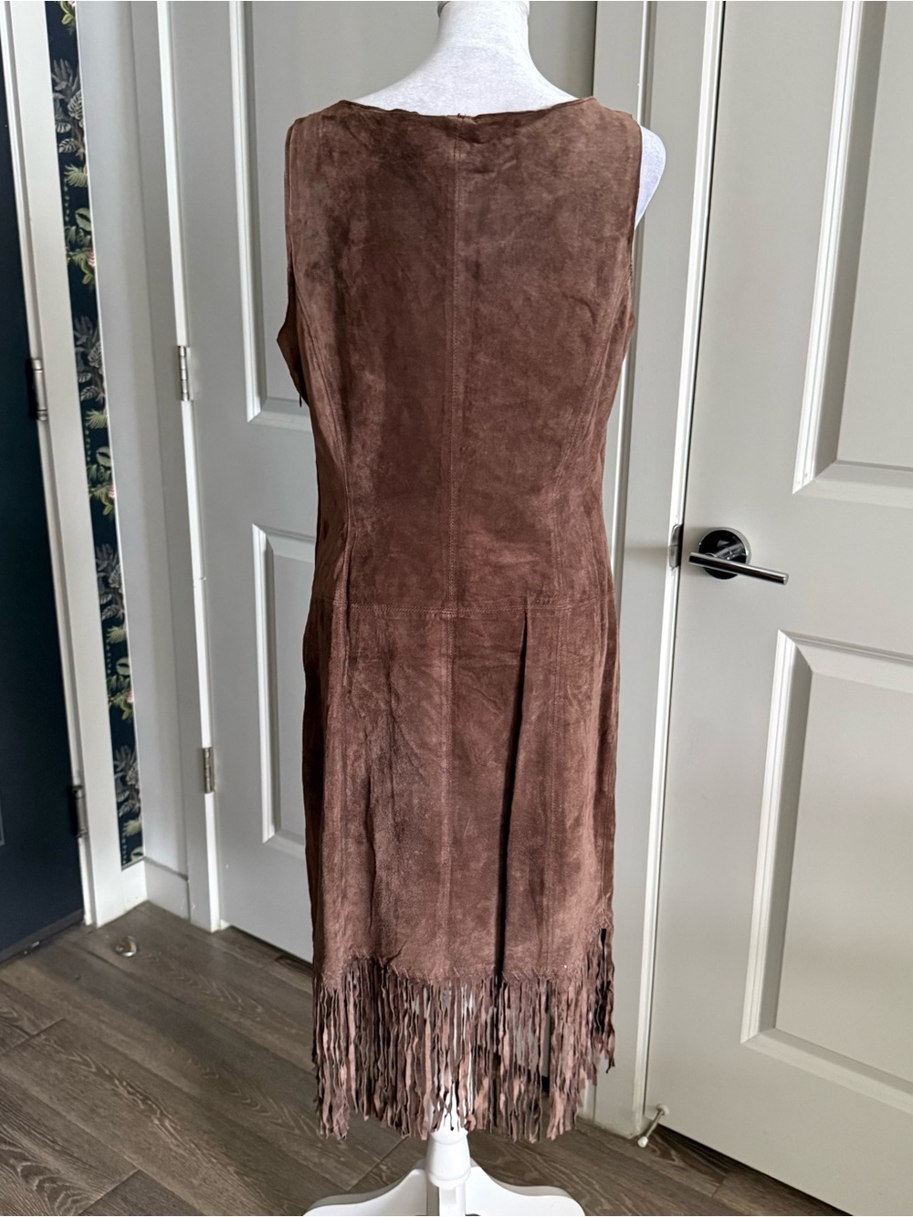 Vintage 90s ECI New York Brown Leather Sheath Dress with Fringe Hem Size 8 - Picture 4 of 9